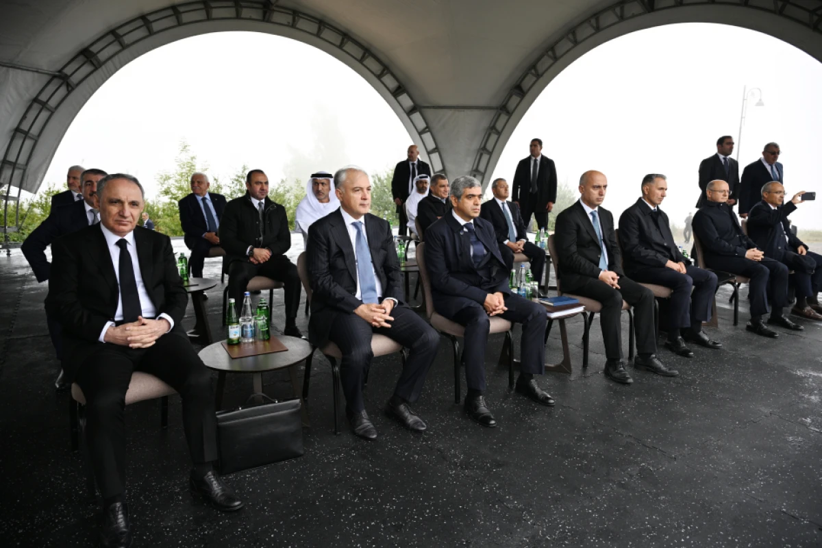 Prezidentlər Cıdır düzündə Qarabağ atlarının şousunu izlədilər - YENİLƏNDİ — 1