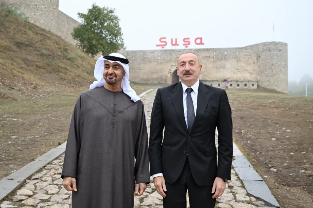 Azərbaycan və BƏƏ prezidentləri Şuşa qalasının önündə foto çəkdirdilər — 2