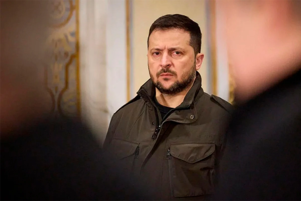 Zelenski: “Diqqət Ukraynaya yönəlməlidir”