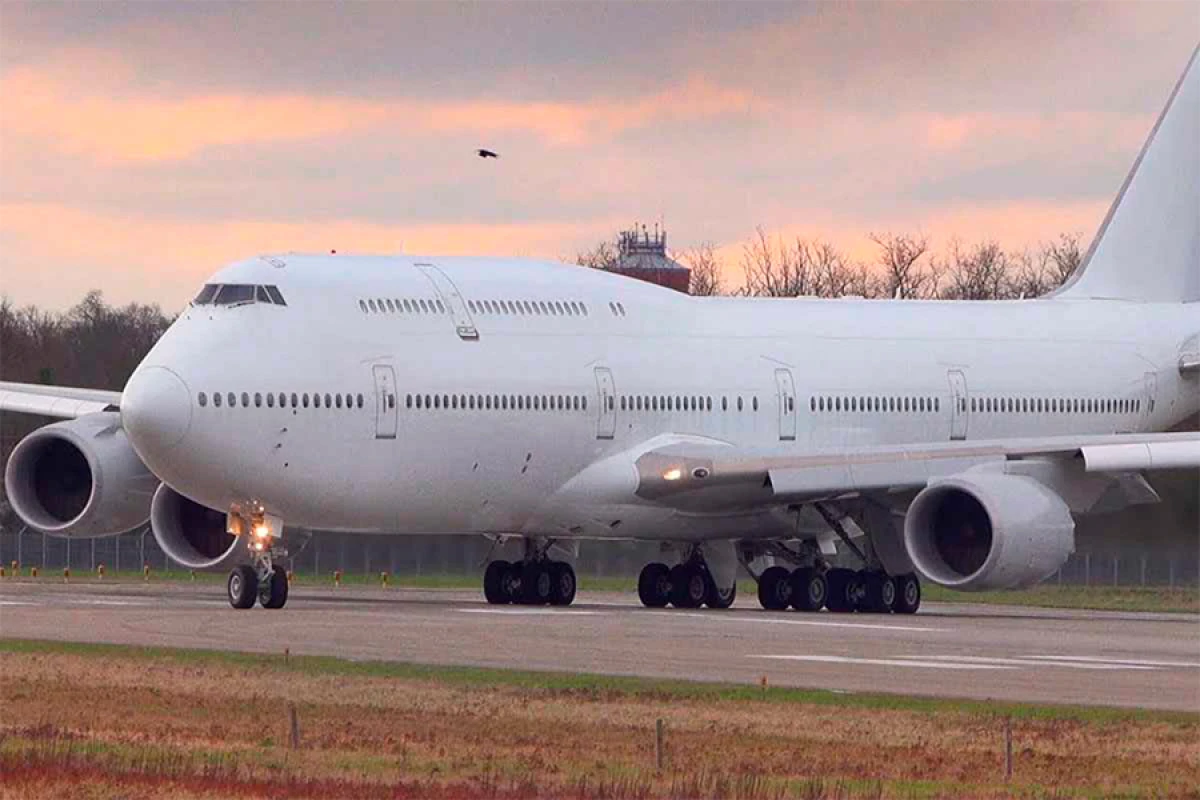 ABŞ “Boeing” təyyarələri ilə Rusiyaya uçuşu qadağan etdi