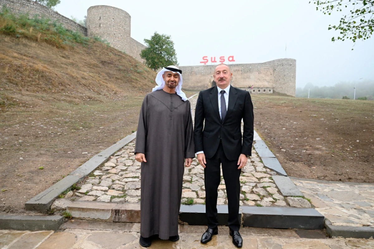 BƏƏ Prezidenti Azərbaycana səfərindən görüntülər paylaşdı