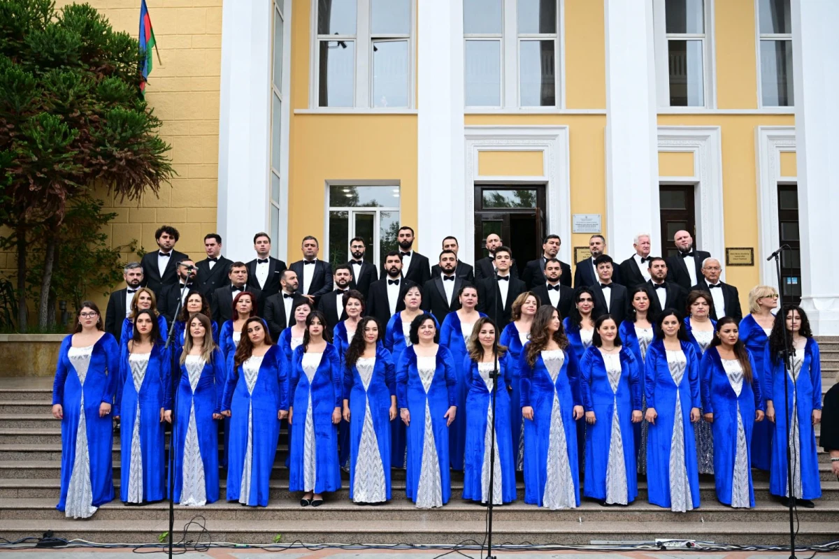 Üzeyir Hacıbəyli XVII Beynəlxalq Musiqi Festivalı təntənə ilə başlandı — 4