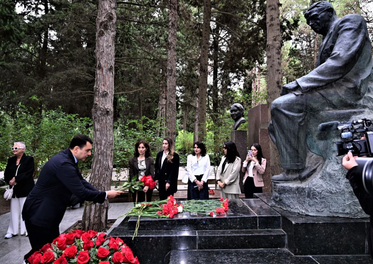 Üzeyir Hacıbəyli XVII Beynəlxalq Musiqi Festivalı təntənə ilə başlandı — 9