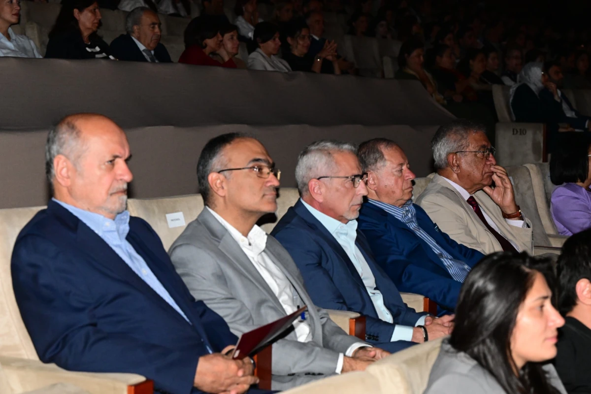 117 yaşlı "Leyli və Məcnun" operası yeni səhnə quruluşunda — 6