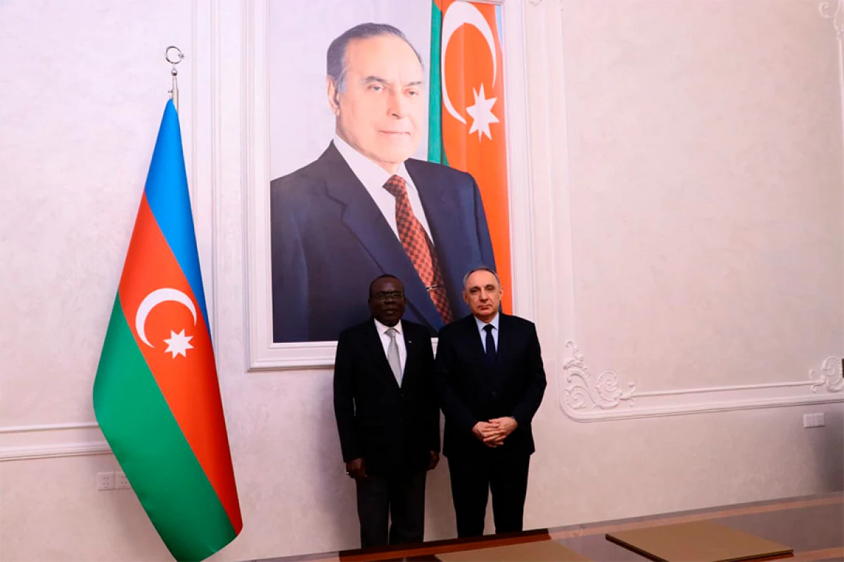 Uqanda Dövlət Prokurorluğunun direktoru Azərbaycanda səfərdədir