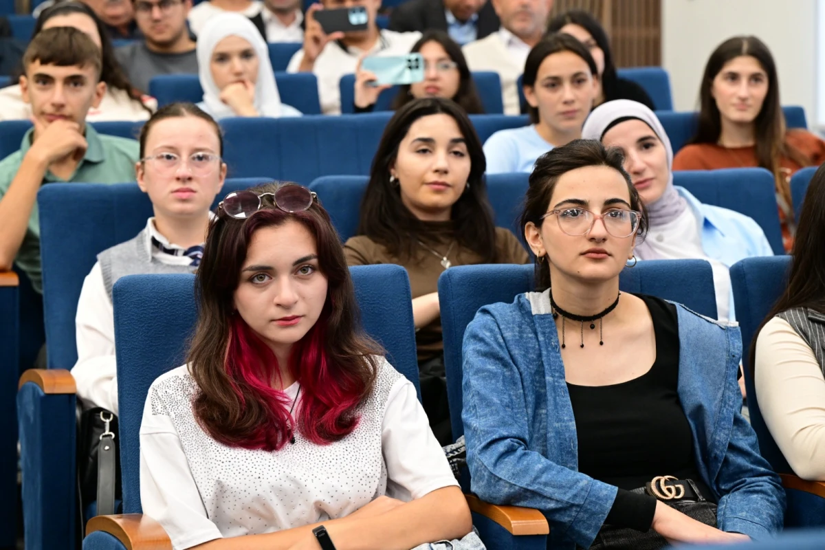 Üzeyir Hacıbəylinin “Arşın mal alan” operettası Xankəndidə nümayiş olundu — 7