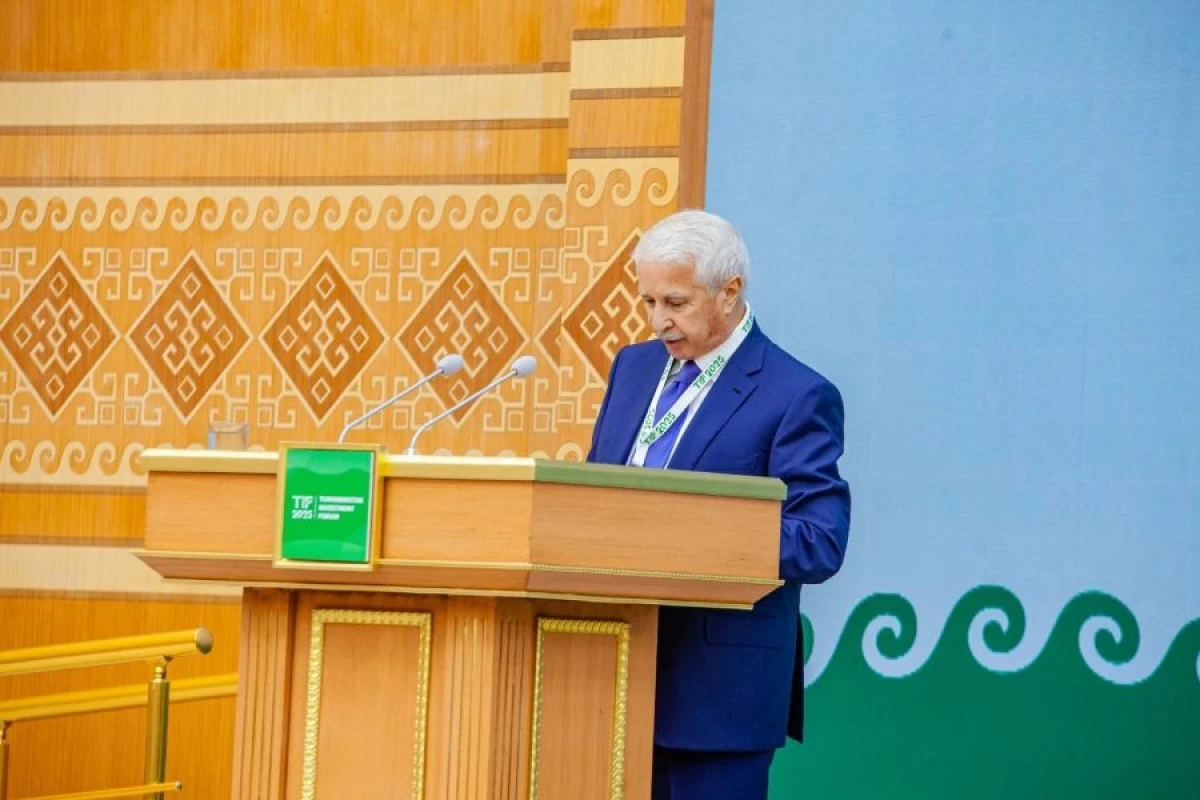 İqtisadiyyat nazirinin müavini Türkmənistan İnvestisiya Forumunda iştirak etdi