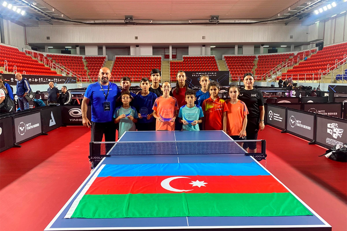 Stolüstü tennisçilər Batumi turnirində 5 medal qazandılar