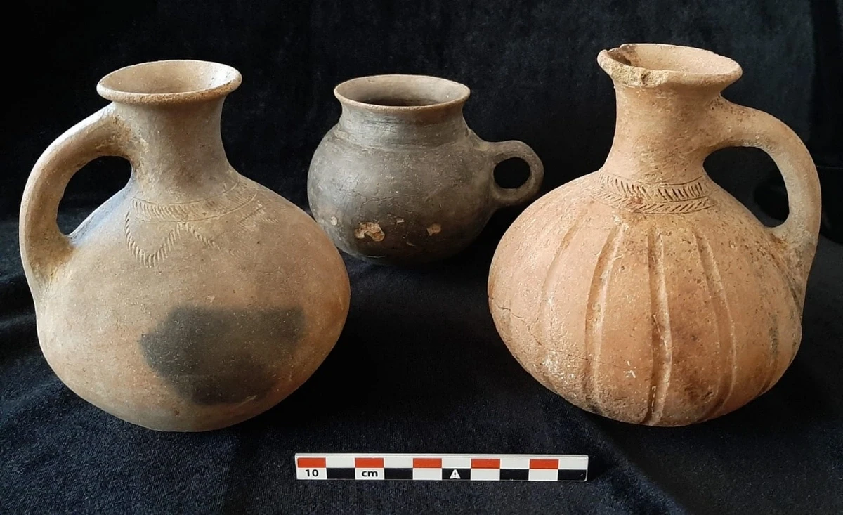 Masallıda antik dövrə aid küp məzarı üzə çıxdı — 3
