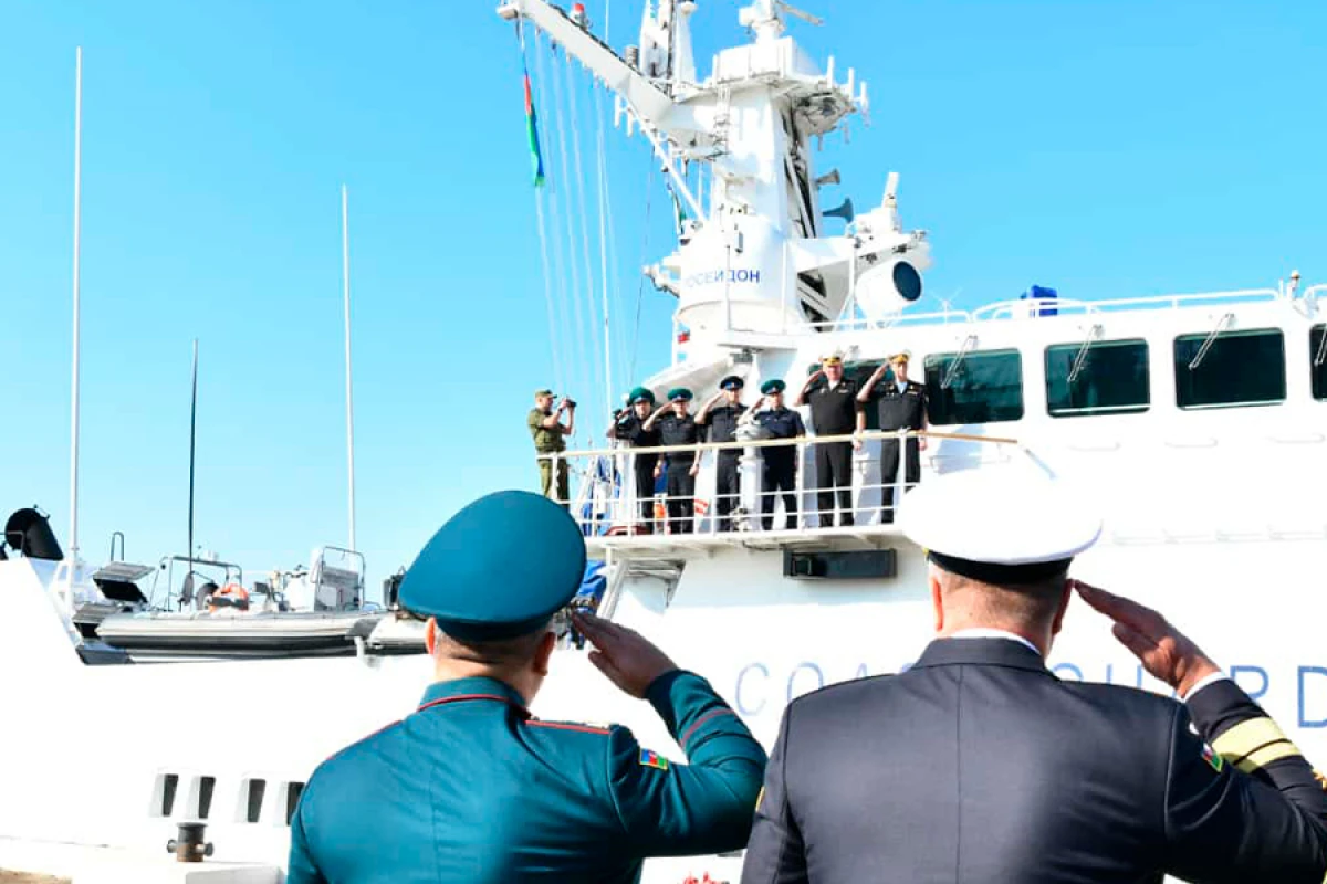 Rusiyanın "Rəsul Həmzətov" sərhəd gözətçi gəmisi Bakı limanına gəldi