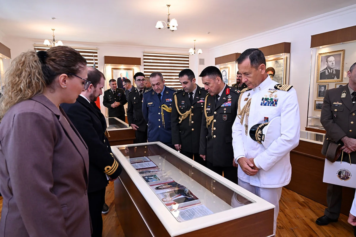 Xarici ölkələrin hərbi attaşeləri Heydər Əliyev adına Hərbi İnstitutda oldular — 4