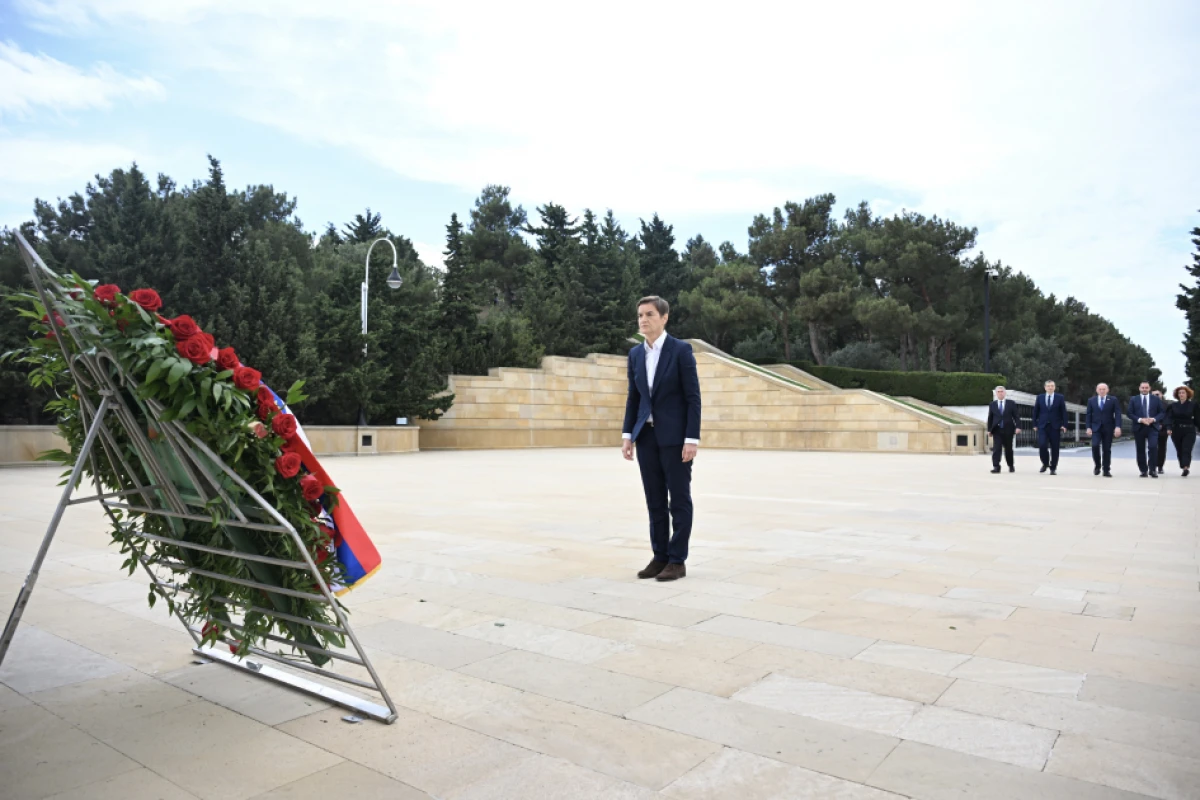 Serbiya Milli Assambleyasının sədri Ulu Öndərin məzarını və Şəhidlər xiyabanını ziyarət etdi — 1