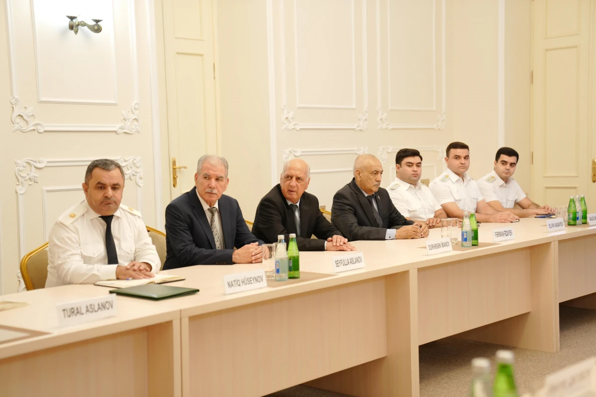Baş Prokurorluqda şəhid ailələri, veteranlar və vətən müharibəsində iştirak edən işçilər ilə görüş keçirildi — 2
