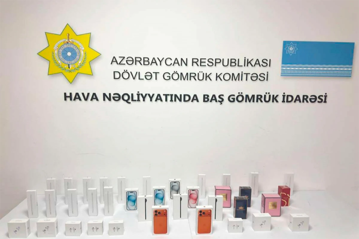 Mobil telefonları sərnişinlərə paylayaraq ölkəyə keçirməyə cəhd aşkarlandı