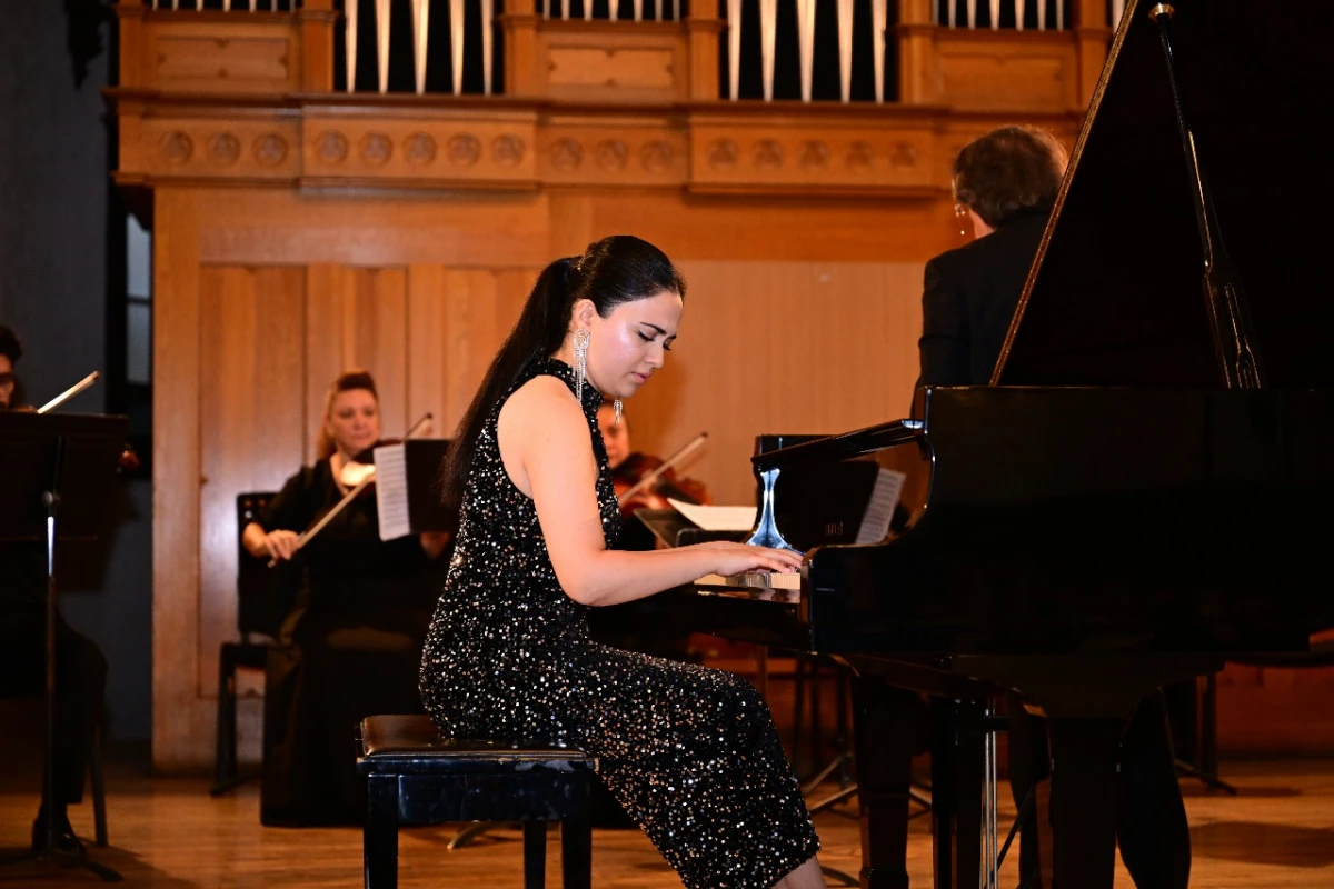 Azərbaycan Dövlət Kamera Orkestrinin Üzeyir Hacıbəyli soraqlı konserti — 5