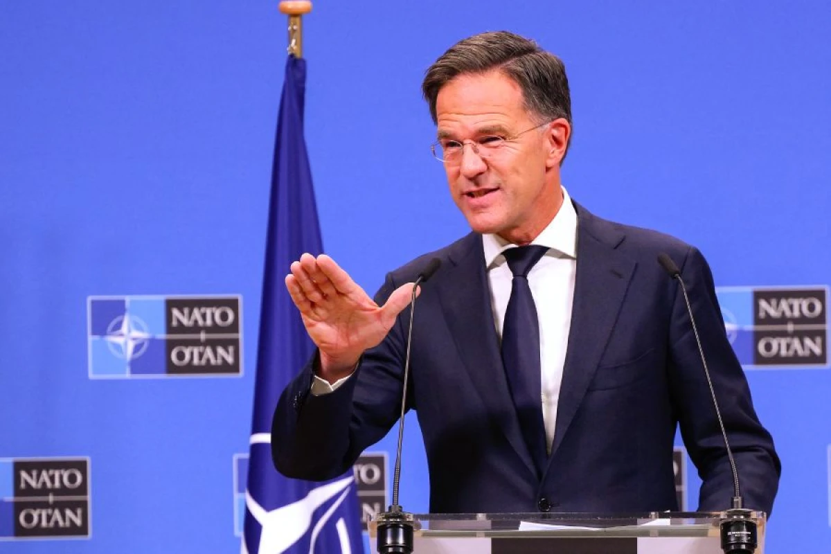 Rutte: "Ukraynaya silah tədarükü davam edir"