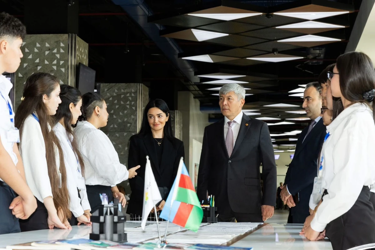 Qırğızıstanın və Kolumbiyanın səfirləri “ASAN xidmət”də — 4