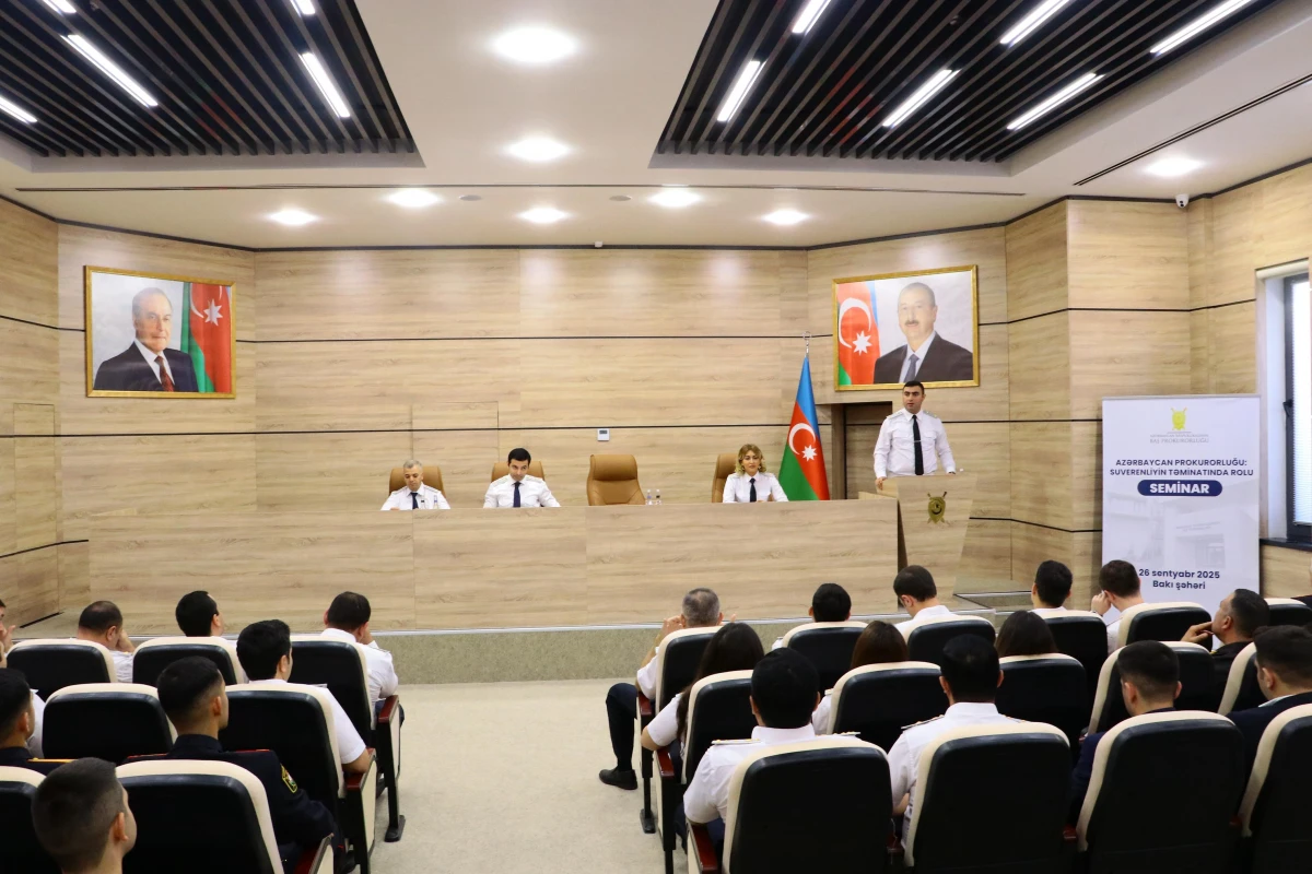 "Azərbaycan Prokurorluğu: Suverenliyin təminatında rolu" adlı seminar keçirildi — 8