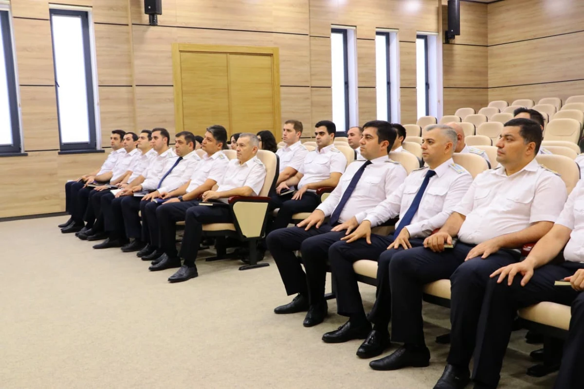 Gənc prokurorluq işçiləri ilə görüş keçirildi — 3