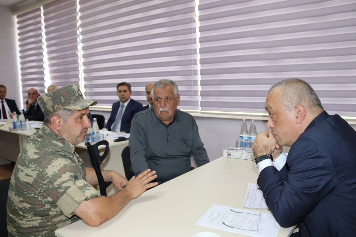 Zaur Mikayılov Xaçmazda vətəndaşlarla görüşdü — 4