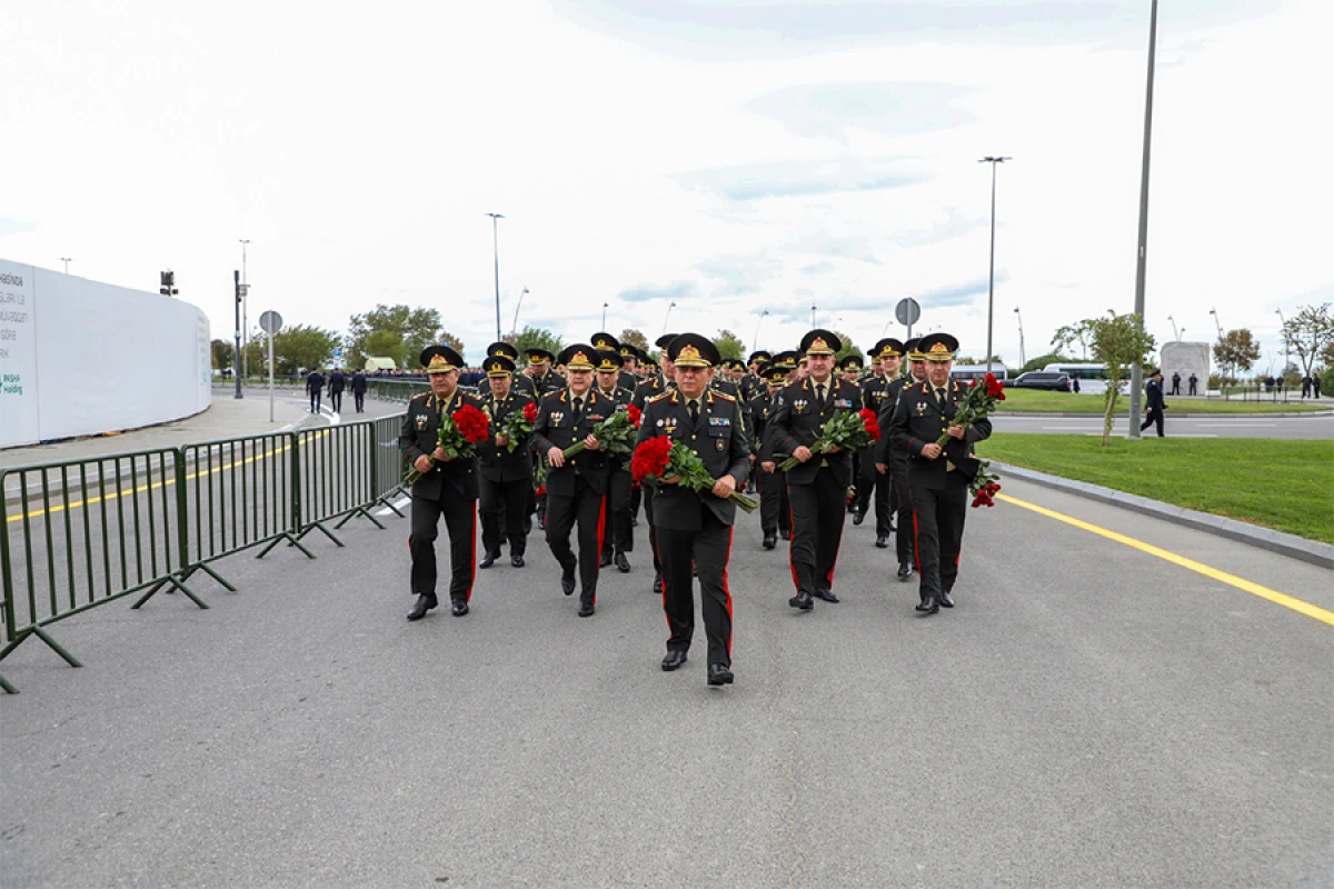 Dövlət Xidmətinin şəxsi heyəti Zəfər parkını ziyarət etdi