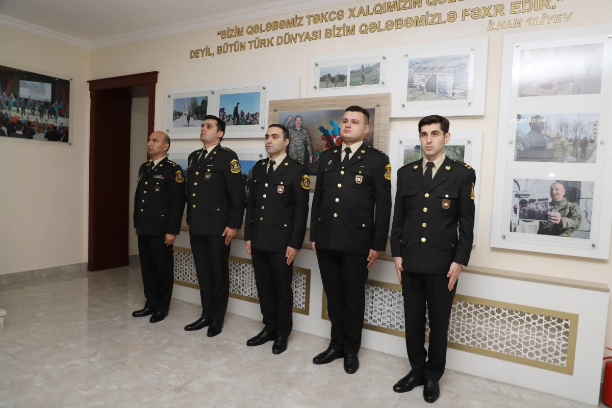 Dövlət Xidmətinin şəxsi heyəti Zəfər parkını ziyarət etdi — 1