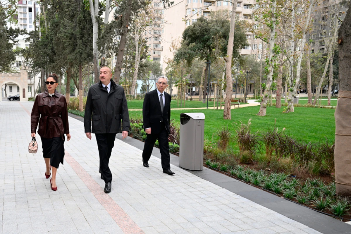 Prezident İlham Əliyev və birinci xanım Mehriban Əliyeva Bakının Nərimanovda salınan yeni parkın açılışında iştirak etdilər