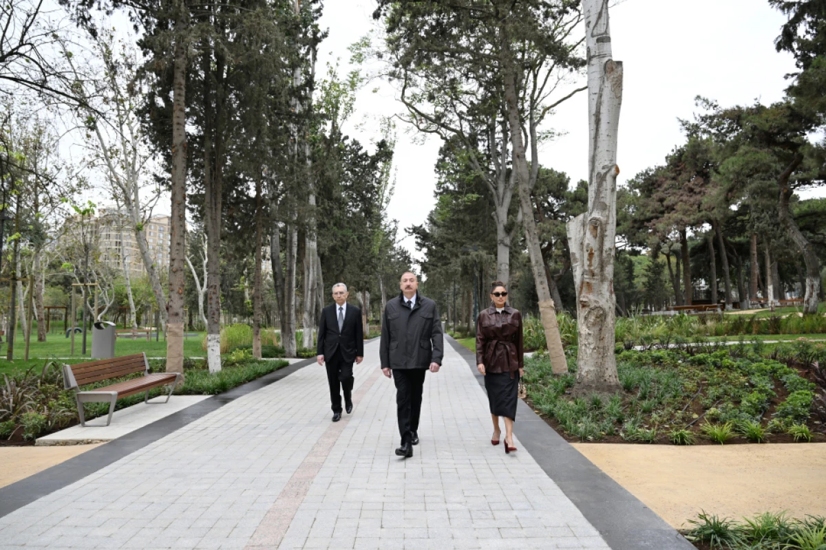 Prezident İlham Əliyev və birinci xanım Mehriban Əliyeva Bakının Nərimanovda salınan yeni parkın açılışında iştirak etdilər — 6