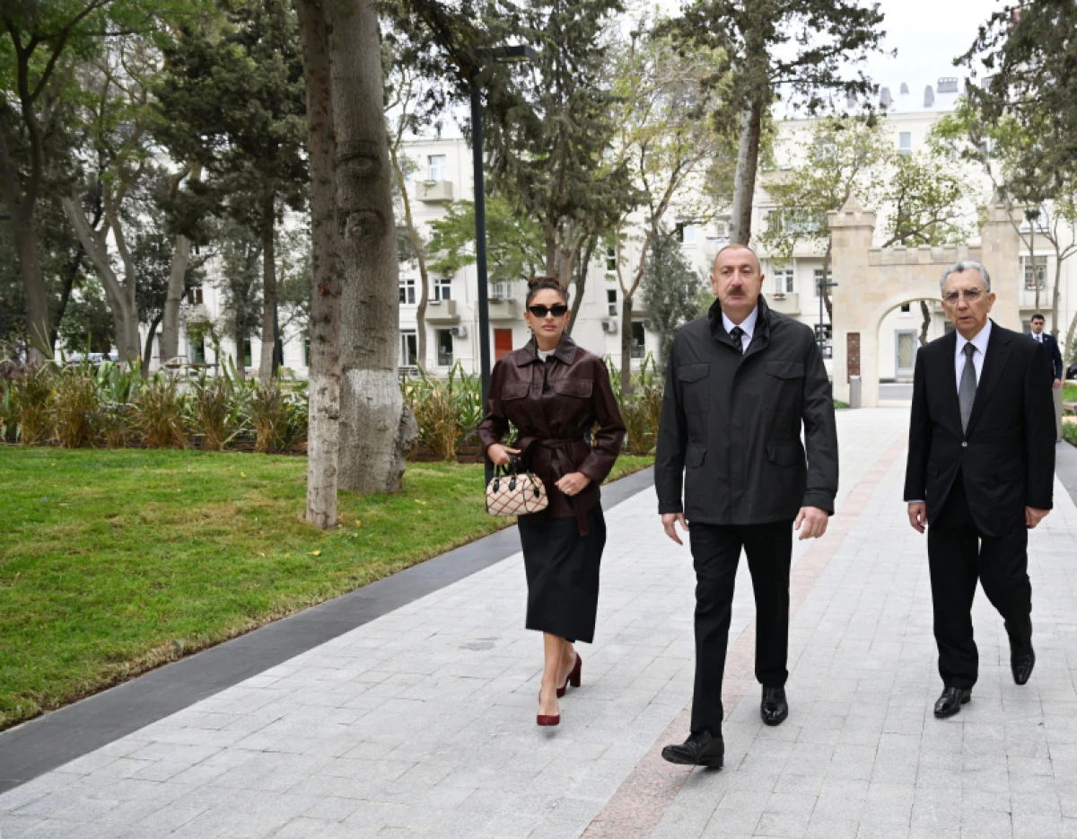 Prezident İlham Əliyev və birinci xanım Mehriban Əliyeva Bakının Nərimanovda salınan yeni parkın açılışında iştirak etdilər — 7
