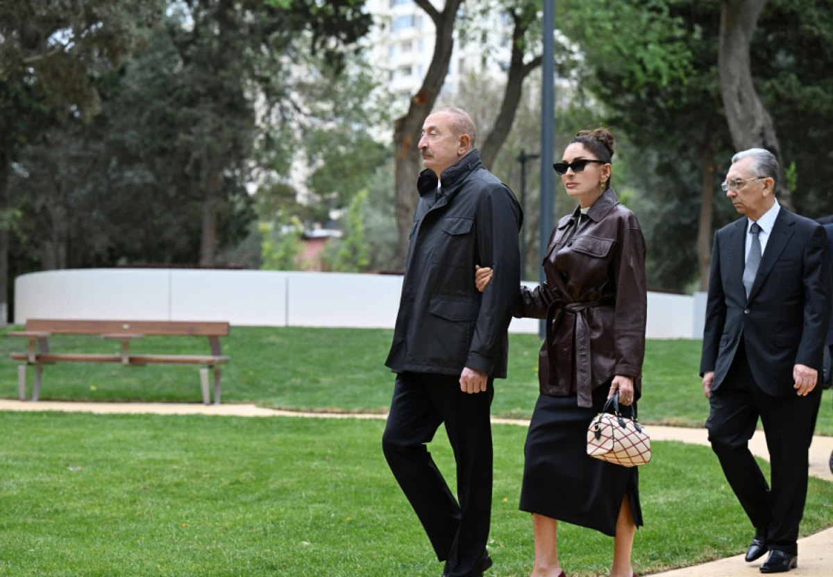 Prezident İlham Əliyev və birinci xanım Mehriban Əliyeva Bakının Nərimanovda salınan yeni parkın açılışında iştirak etdilər — 8