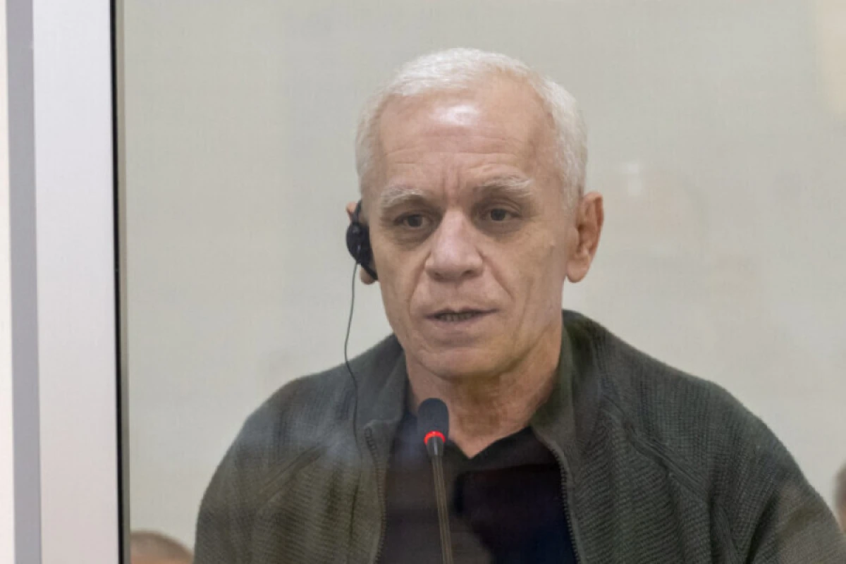 Zərərçəkmiş şəxs Levon Mnatsakanyanı tanıdı: Başıma yumruqla, avtomatın qundağı ilə vururdu