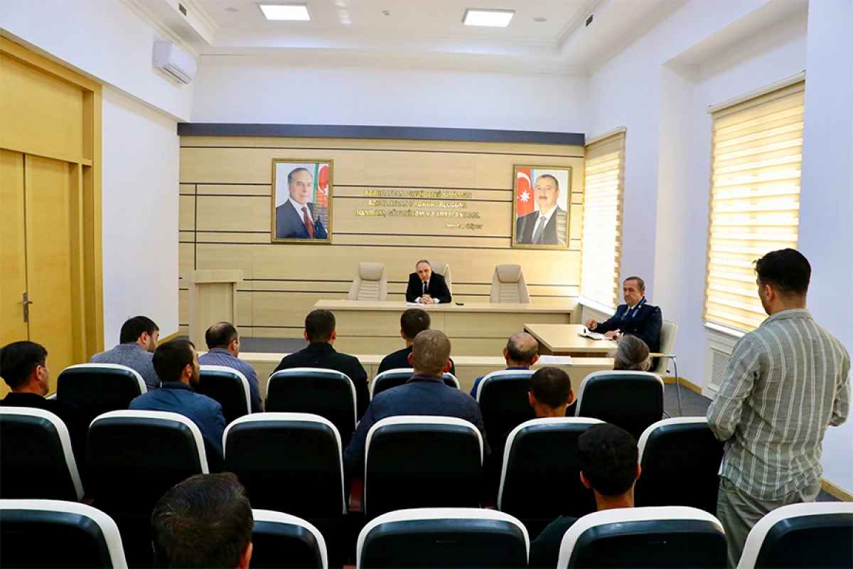 Baş prokuror Səbaildə vətəndaşları qəbul etdi