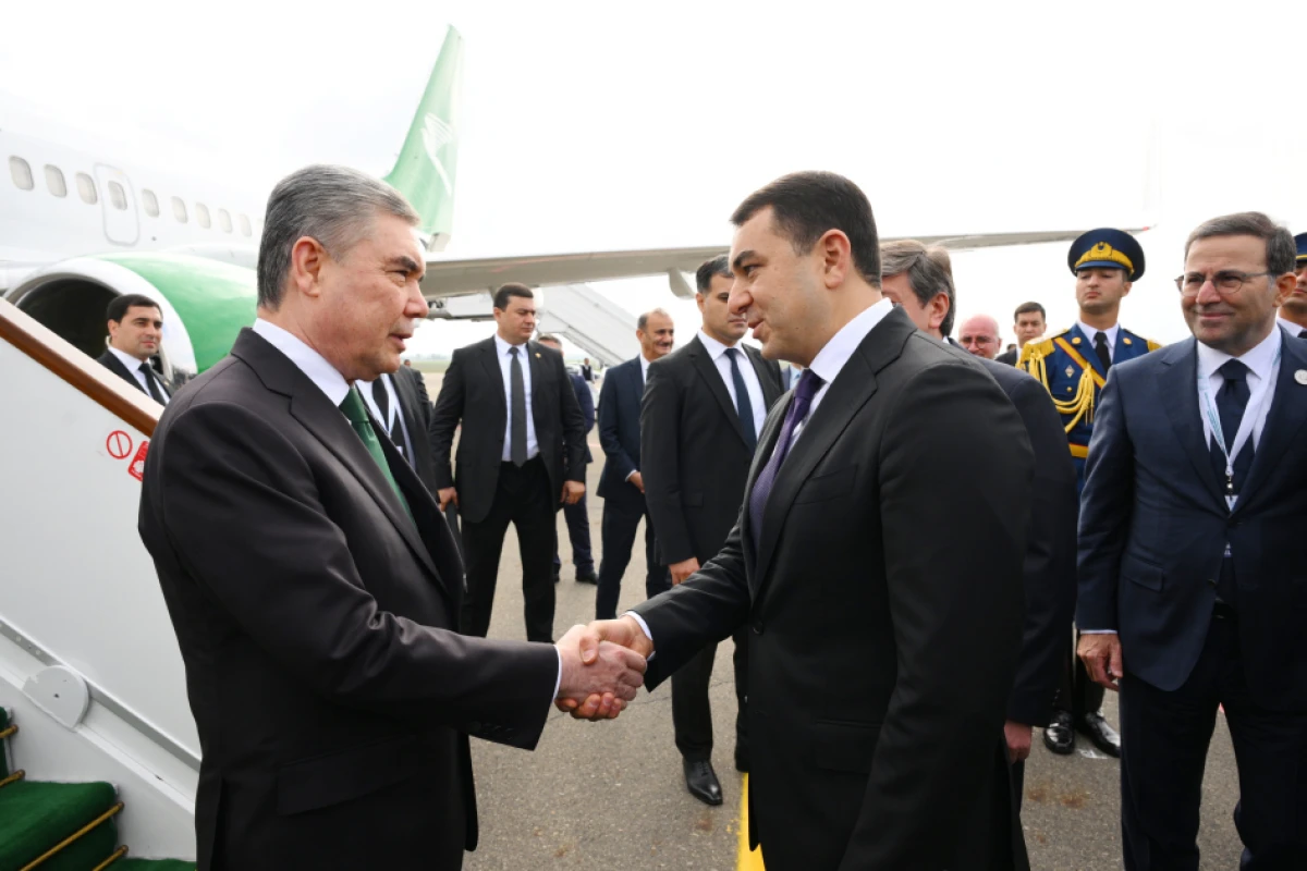 Qurbanqulu Berdiməhəmmədov Azərbaycana gəldi — 2
