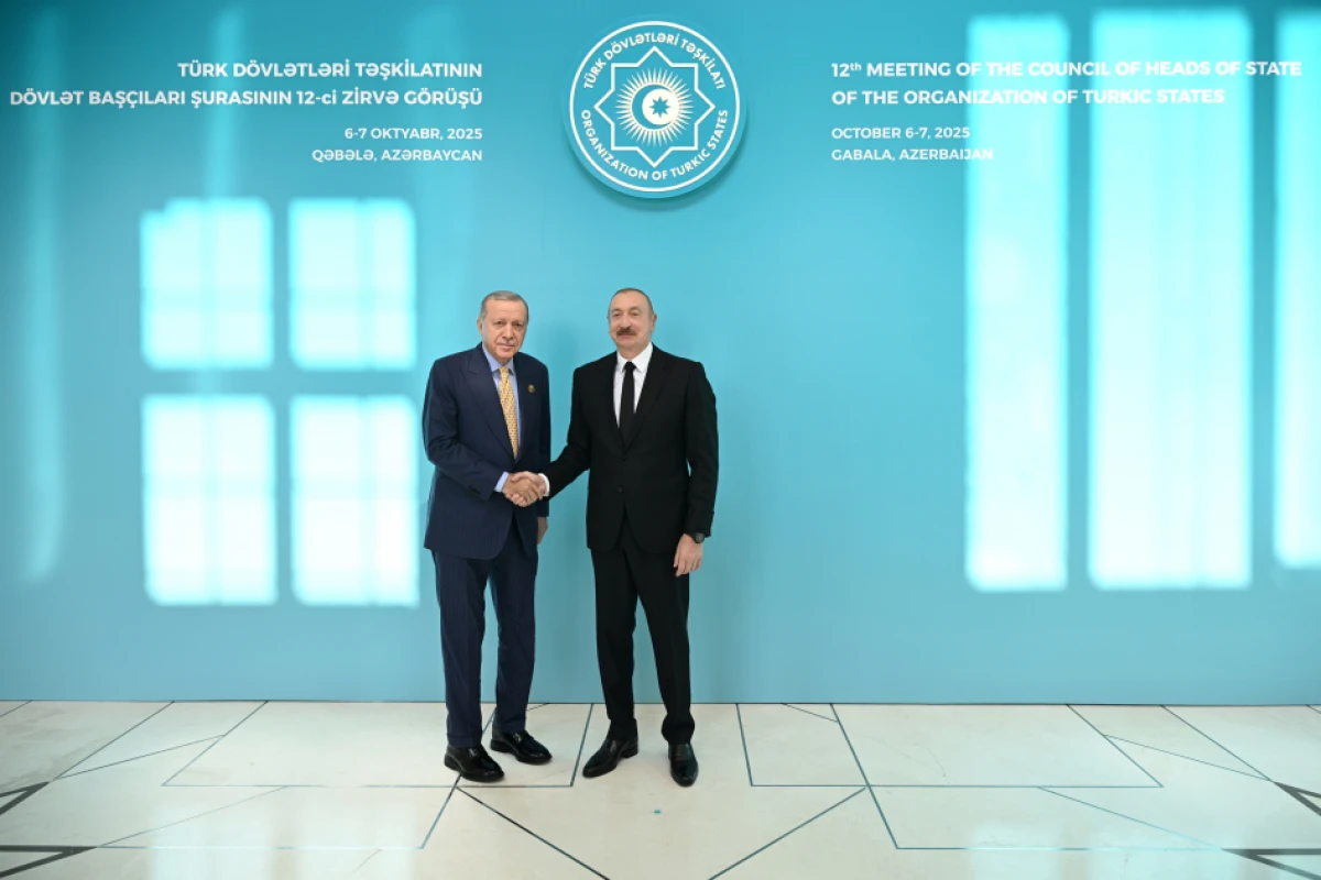 Prezident dövlət və hökumət başçılarını qarşıladı - YENİLƏNDİ — 10