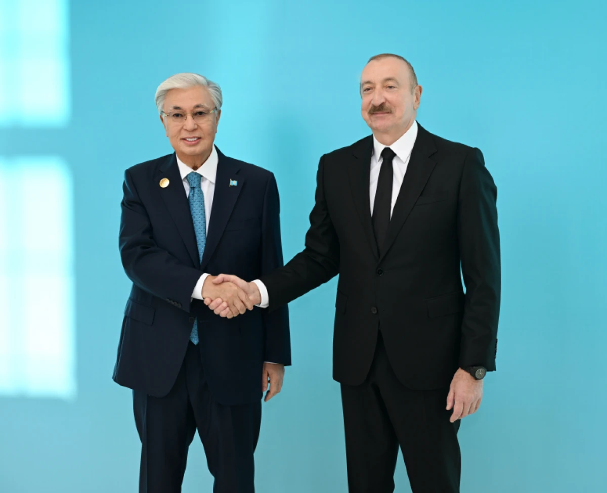 Prezident dövlət və hökumət başçılarını qarşıladı - YENİLƏNDİ — 13