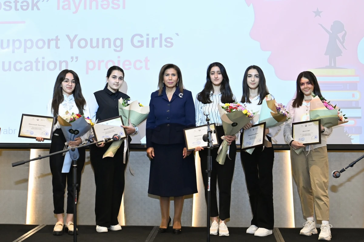 7 oktyabr Bakıda müsəlman Şərqində ilk dünyəvi qızlar məktəbinin yarandığı gündür — 6
