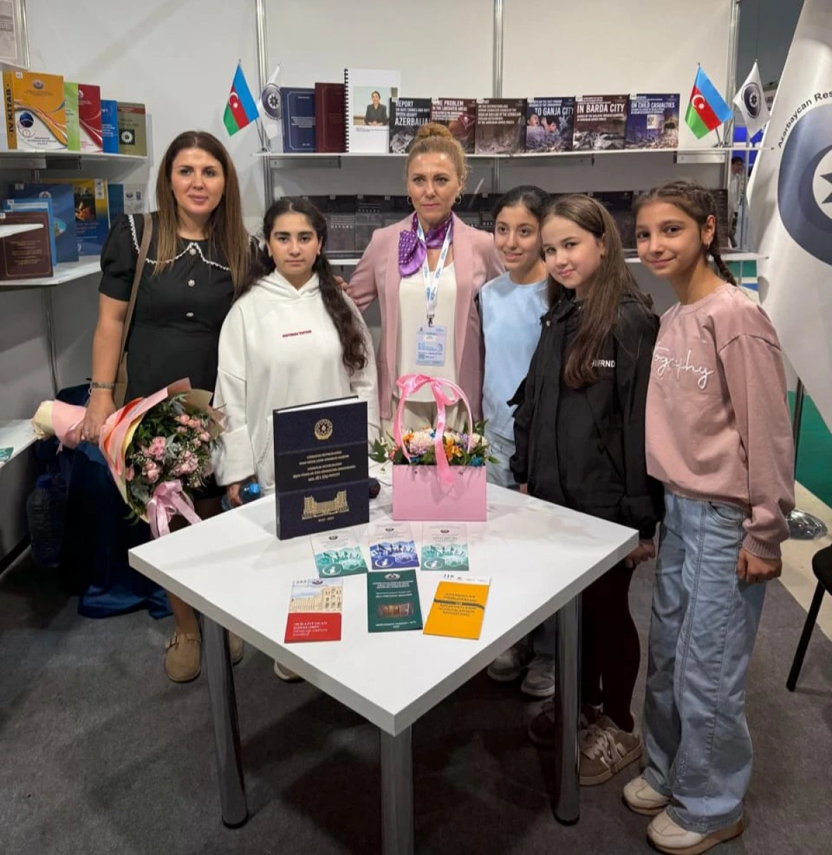 XI Bakı Beynəlxalq Kitab Sərgisində Ombudsman Aparatının nəşrləri böyük maraqla qarşılandı — 4