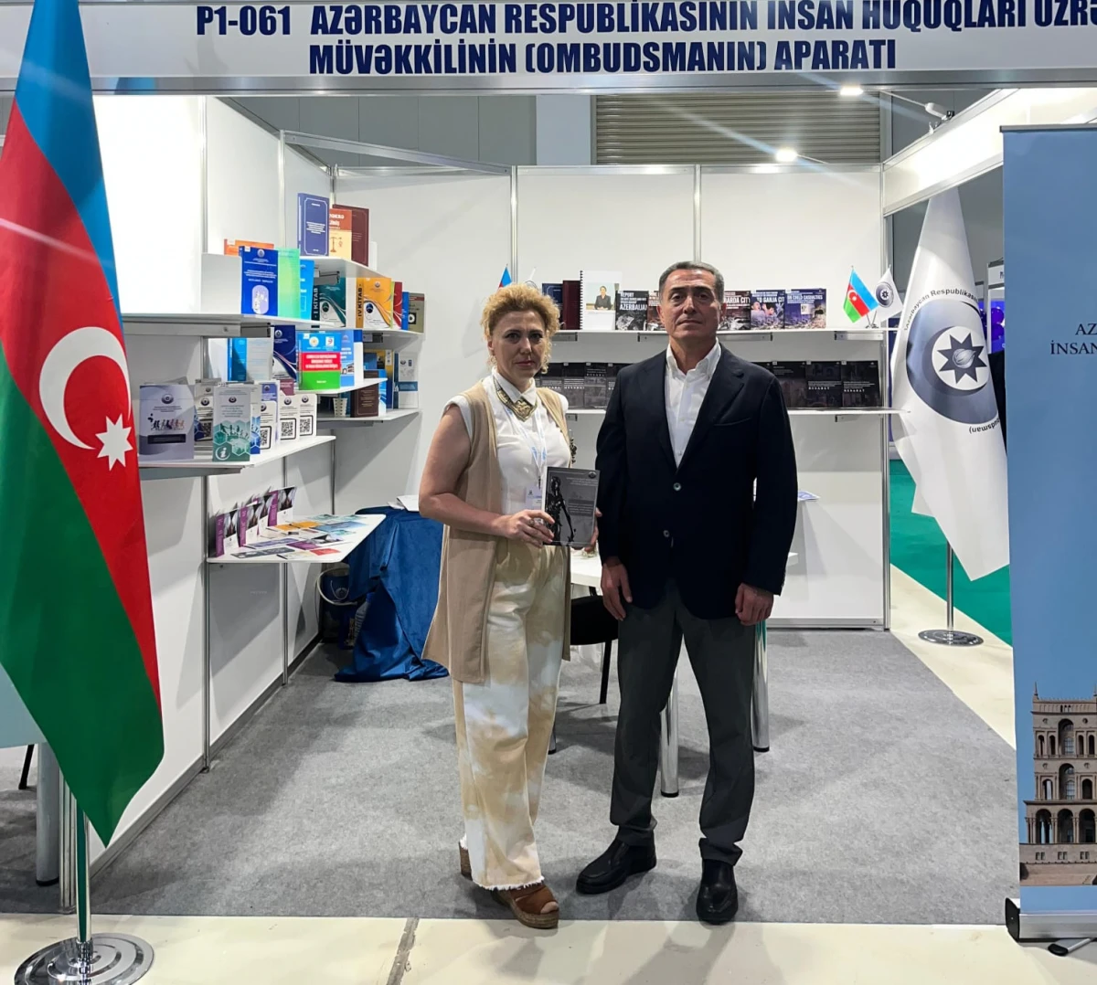XI Bakı Beynəlxalq Kitab Sərgisində Ombudsman Aparatının nəşrləri böyük maraqla qarşılandı — 9