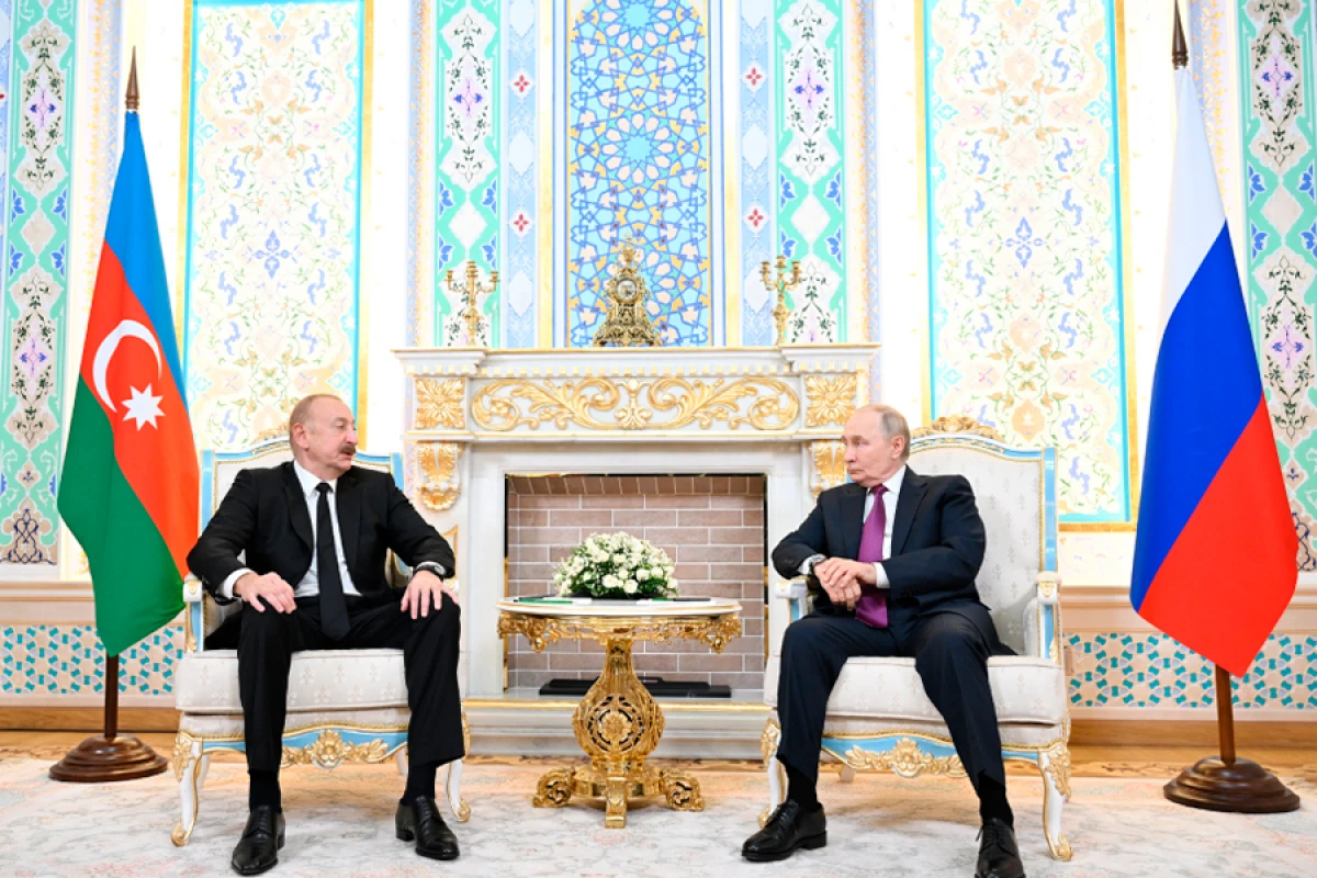 Düşənbədə Azərbaycan Prezidenti İlham Əliyevin Rusiya Prezidenti Vladimir Putin ilə təkbətək görüşü oldu - YENİLƏNDİ 2