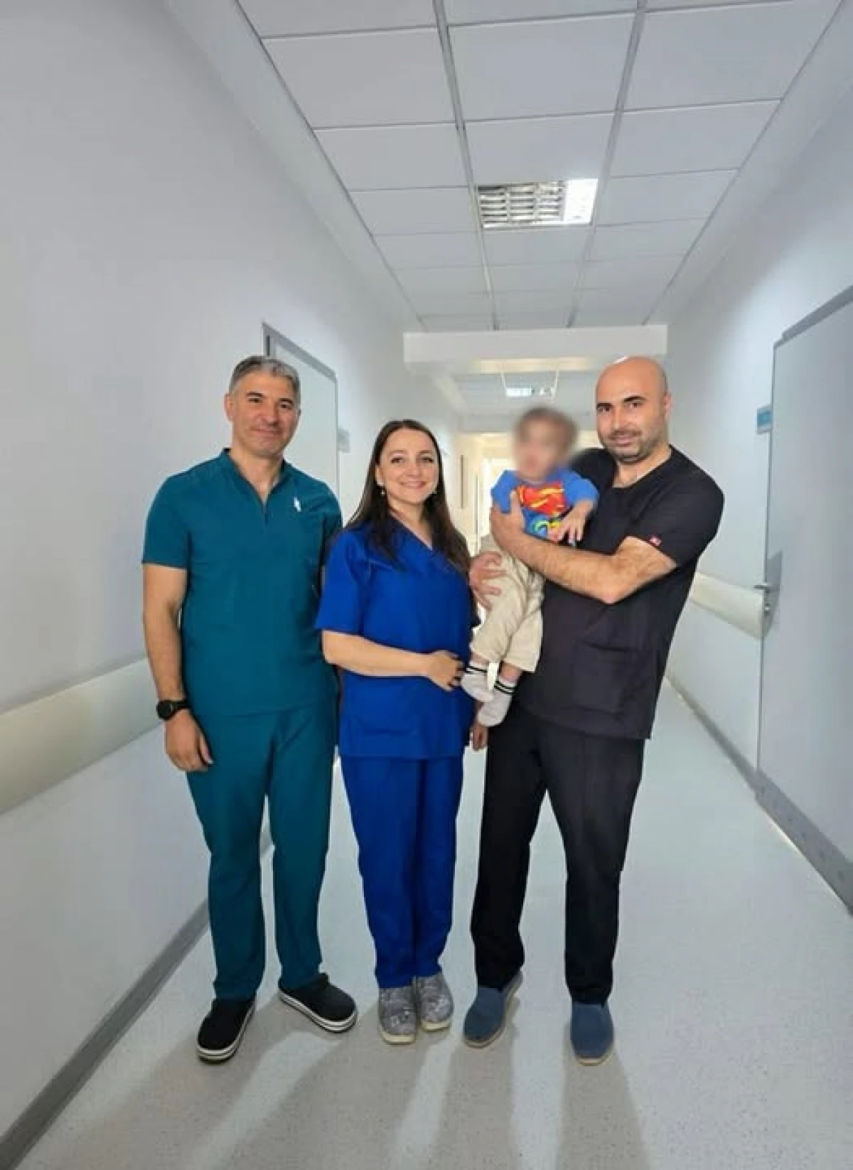 Atası tərəfindən şiddətə məruz qalan uşaq sağaldı — 1