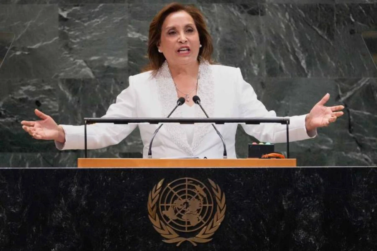 Peru parlamenti prezidentə impiçment elan etdi