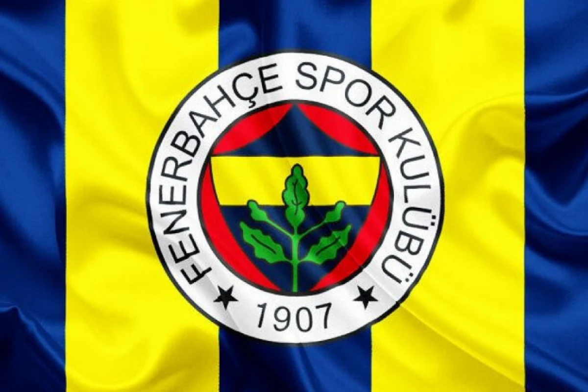 “Fənərbaxça”da iki futbolçu komandadan kənarlaşdırıldı