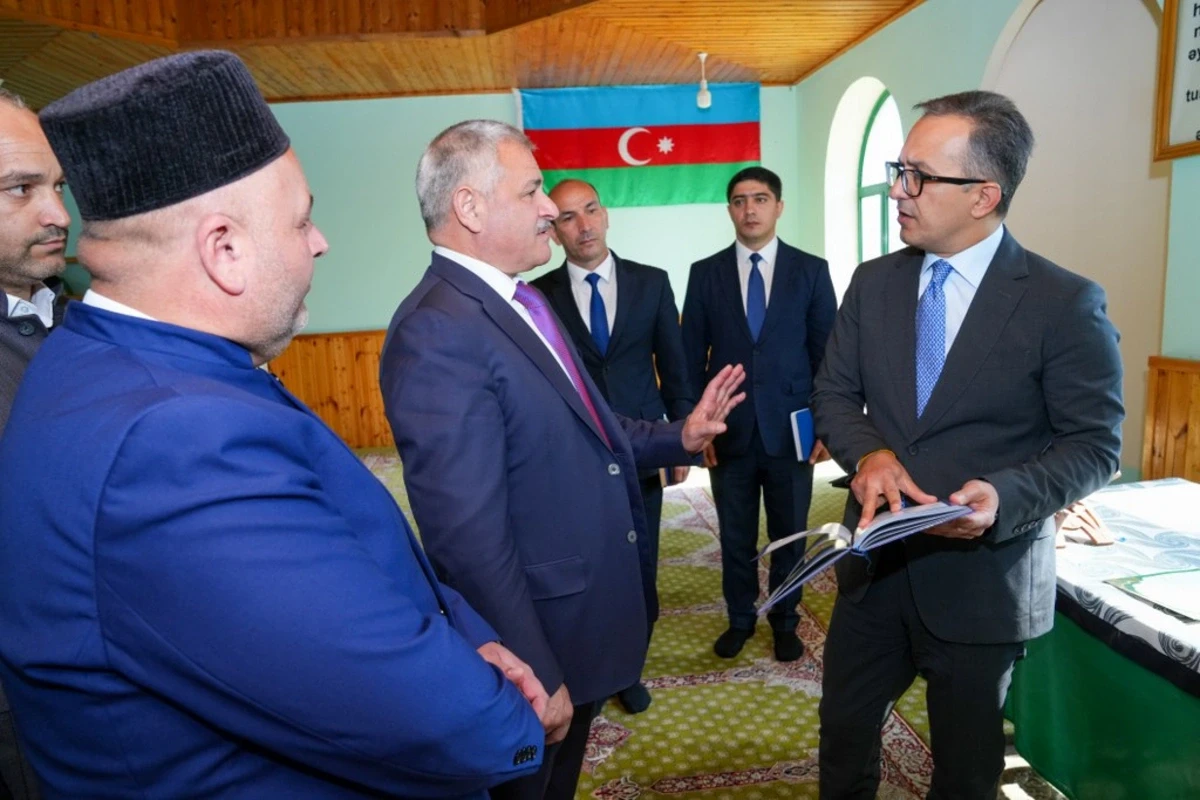 Ramin Məmmədov "Cümə" və Əskipara kənd məscidlərini ziyarət etdi — 3