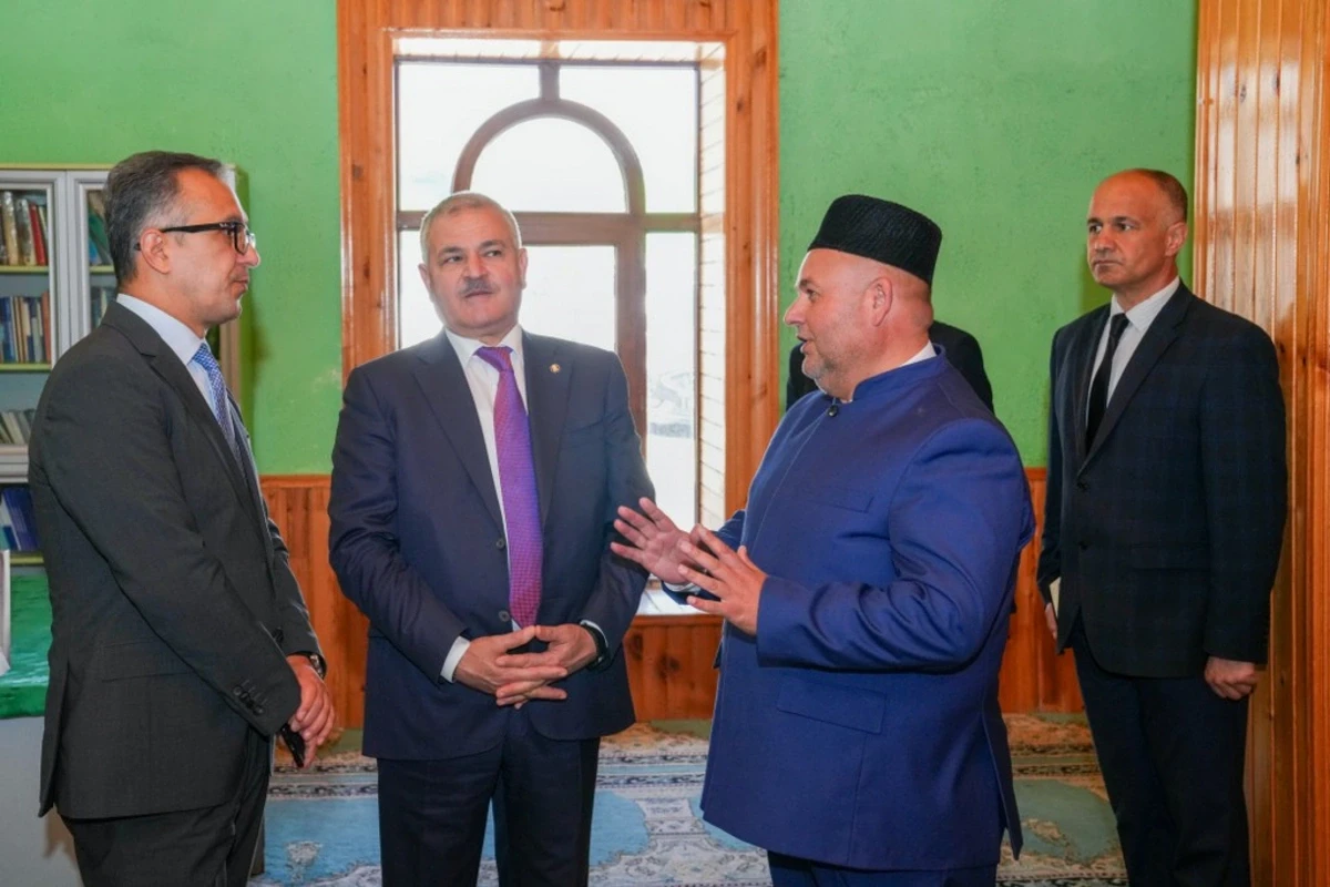 Ramin Məmmədov "Cümə" və Əskipara kənd məscidlərini ziyarət etdi — 7