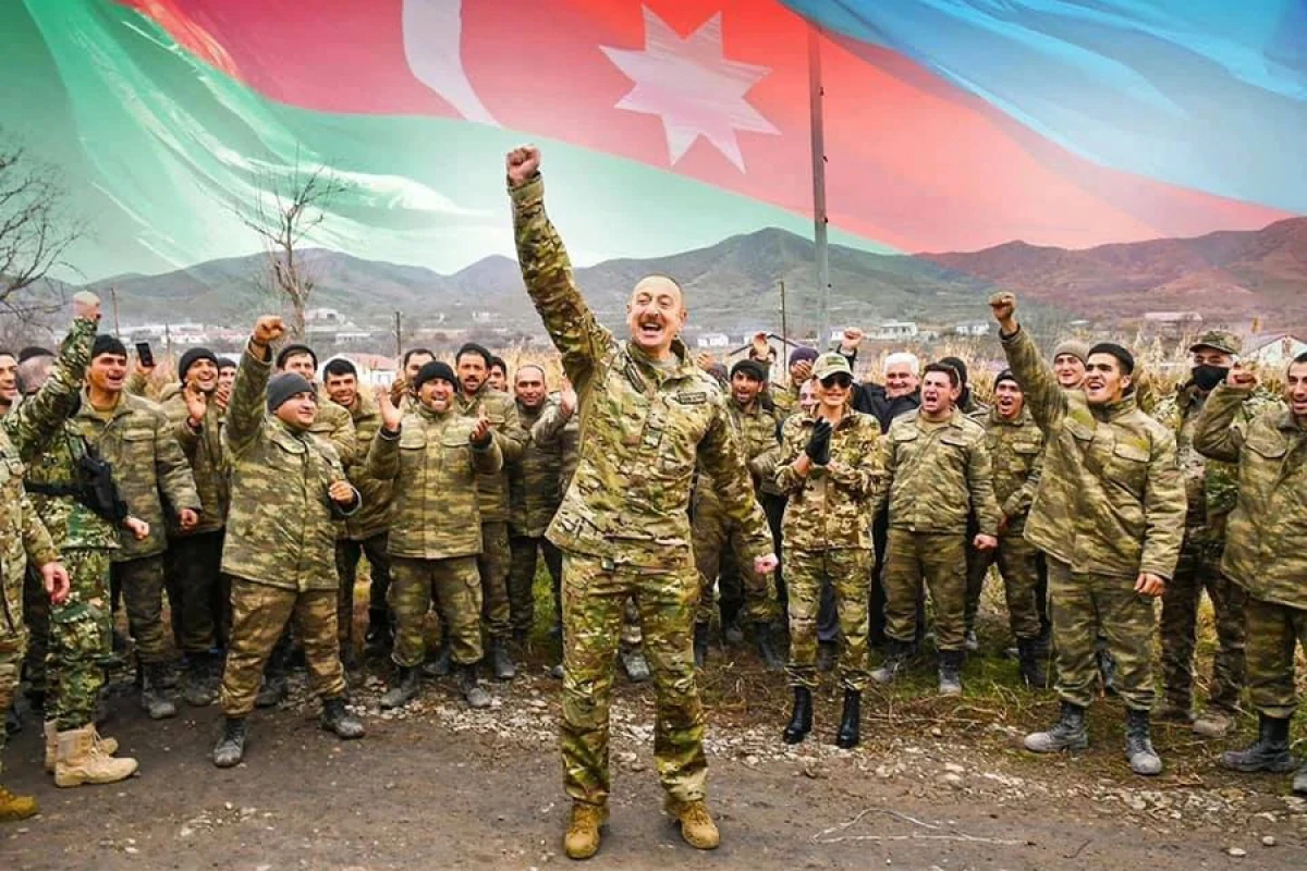 “Mən ona özüm qədər inanıram” – Ulu Öndərin etimadının 22-ci ili…