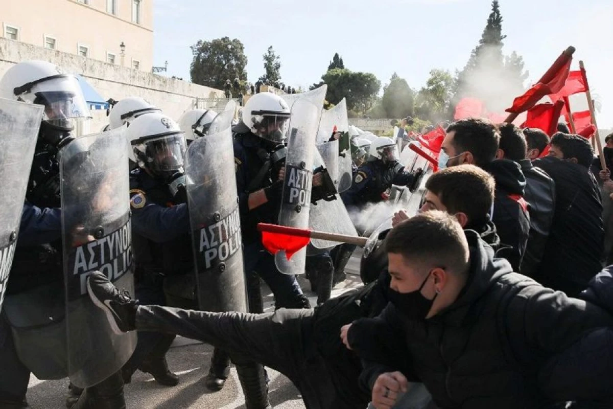 Yunanıstanda etiraz aksiyaları keçirilir