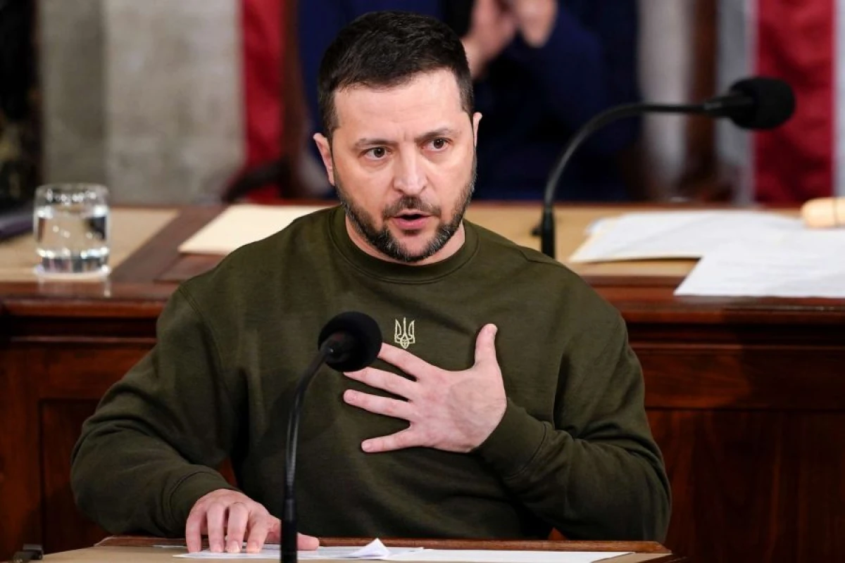 Zelenski Trampla görüşdən əvvəl Vaşinqtona gedəcək
