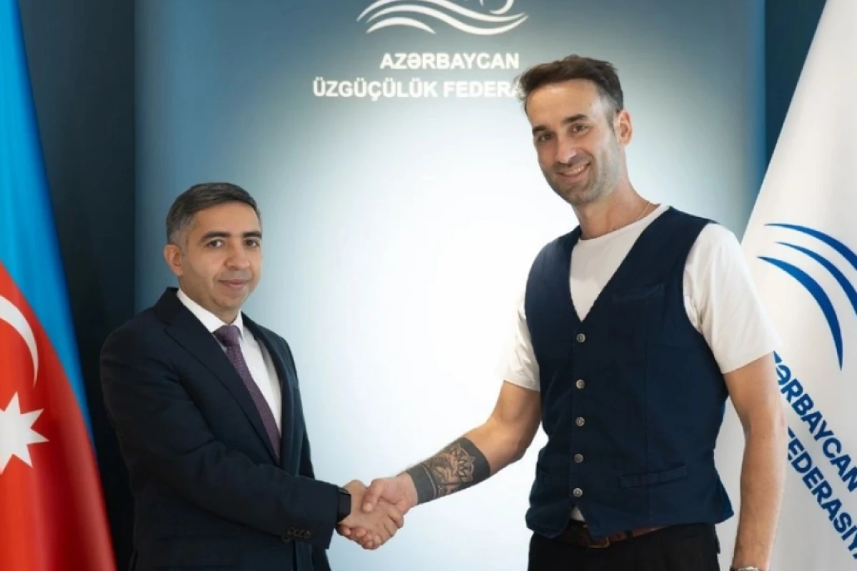 Üzgüçülük millimizin yeni baş məşqçisi açıqlandı