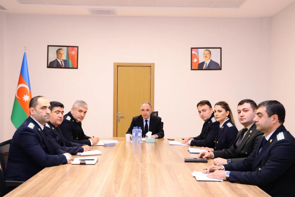 Baş prokuror Gəncədə vətəndaşları qəbul etdi — 1