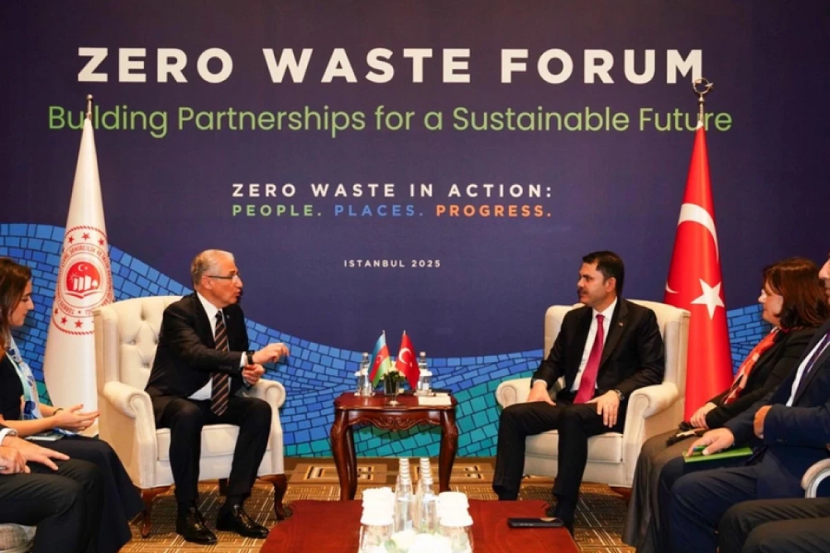 Muxtar Babayev türkiyəli nazirlə COP31-i müzakirə etdi